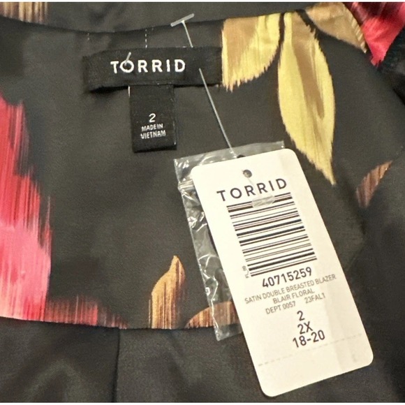 Torrid Blazer Womens Size 18-20 Black Pink Floral Satin Open Front Relaxed - Picture 5 of 8